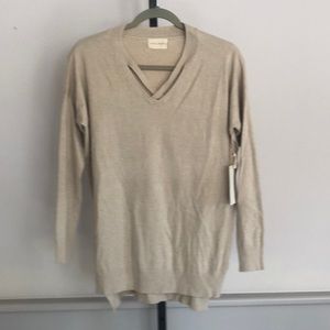 Dreamers Size M/L Long Sleeve Sweater, NWT